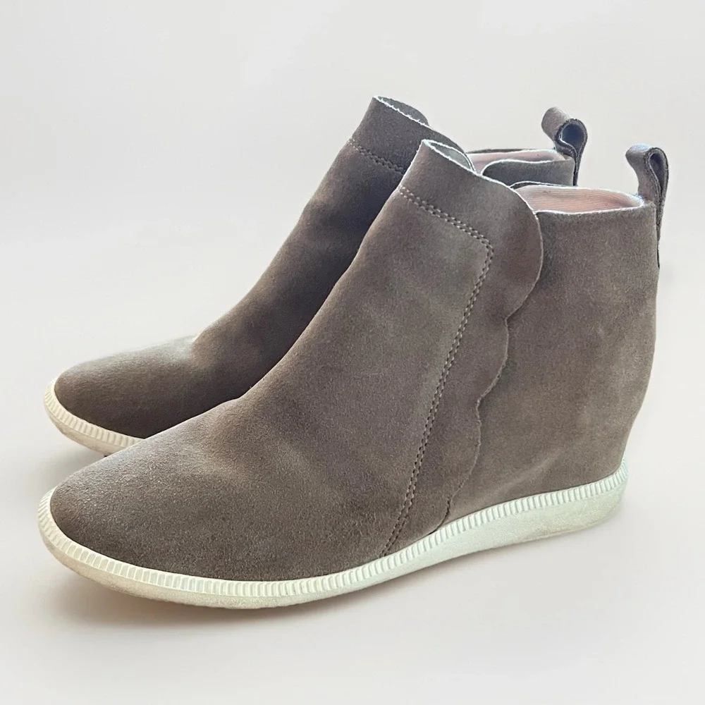 KATE SPADE Wilkes Suede Wedge Zip Up Sneaker Ankle Booties 11B Taupe